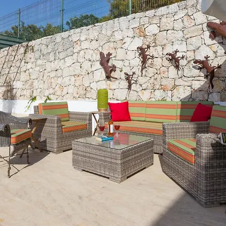 Yenikoy Sleeps 12 Pool Air Con Wifi