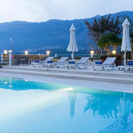 Yenikoy Sleeps 12 Pool Air Con Wifi Villa